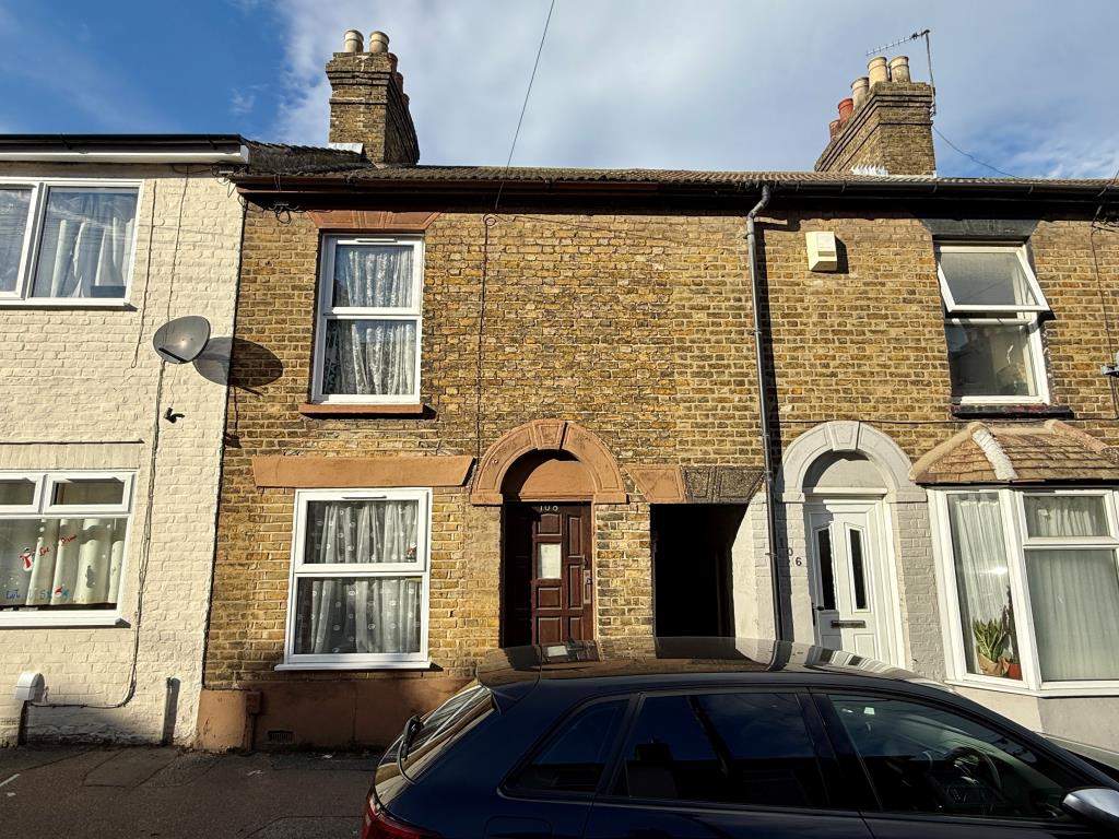Lot: 69 - TERRACED HOUSE FOR REFURBISHMENT - Terraced house